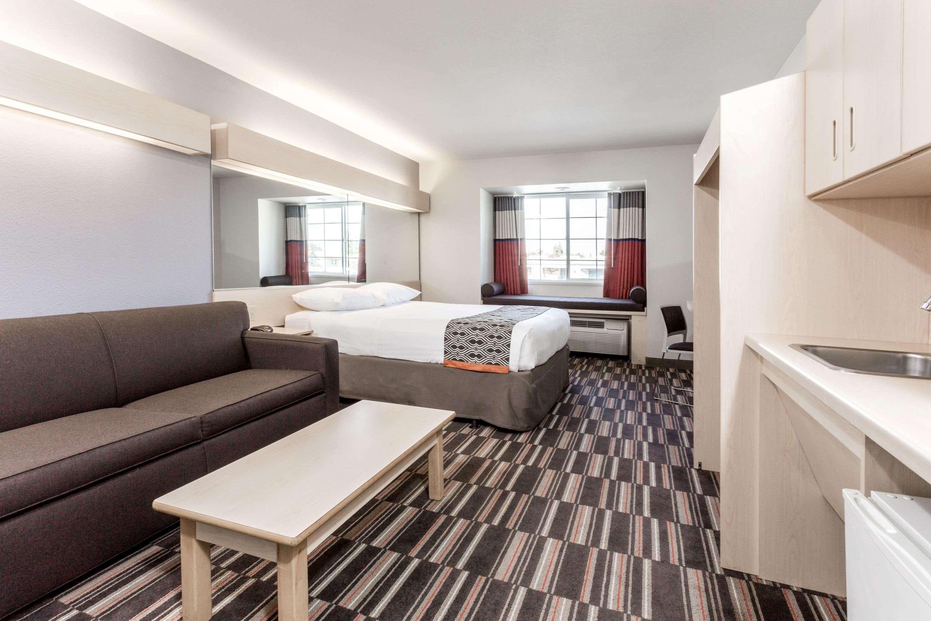 Microtel Inn & Suites Modesto Ceres Экстерьер фото